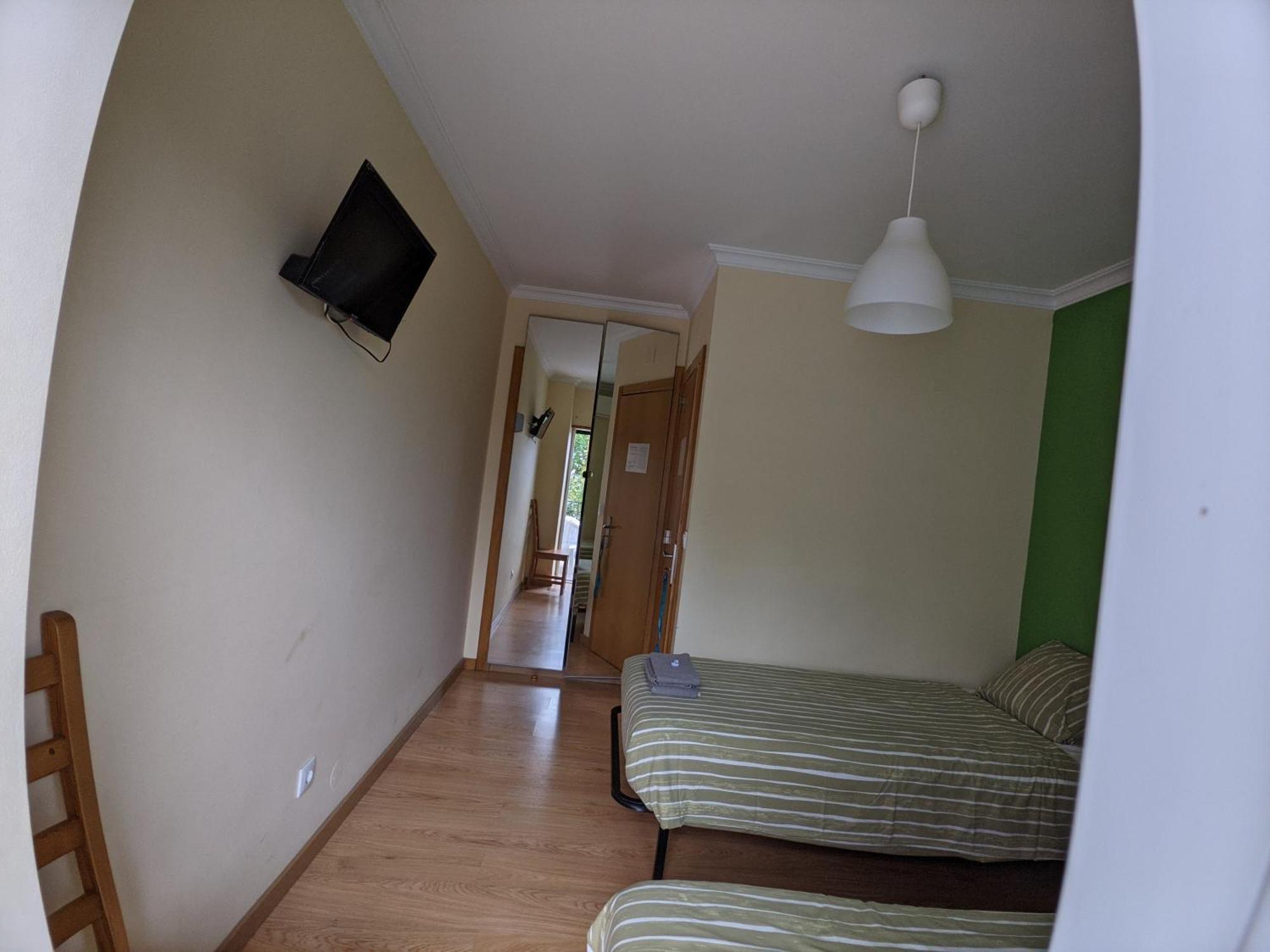 Residencial Marialva Park Hotel Corroios Luaran gambar